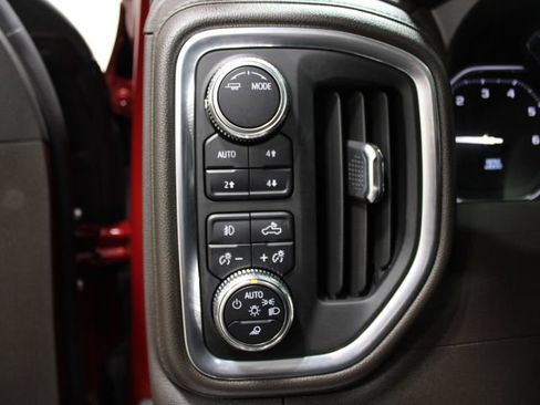 Used 2022 GMC Sierra 1500 Denali w/ Driver Alert Package II AWD/4WD image 45