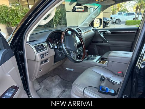 Used 2017 Lexus GX 460 Luxury AWD/4WD image 5