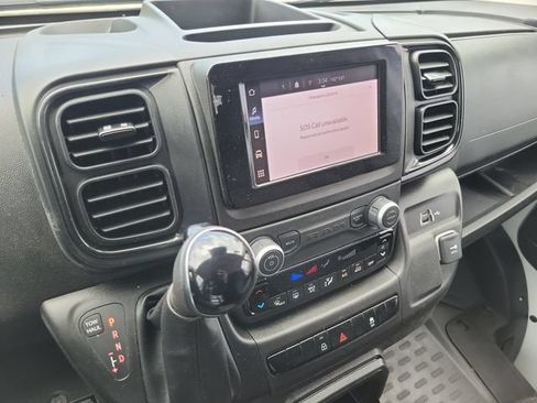 Used 2025 RAM ProMaster 2500 w/ Convenience Group FWD image 18