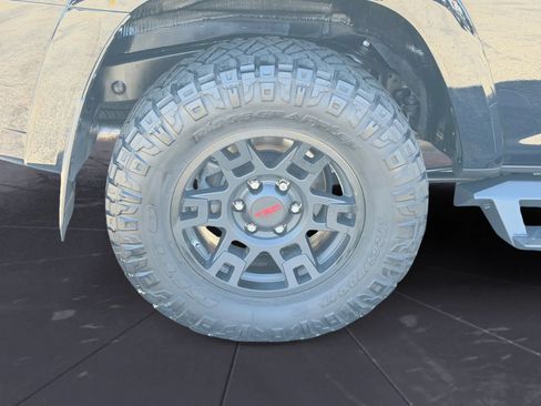 Used 2019 Toyota 4Runner TRD Pro AWD/4WD image 33