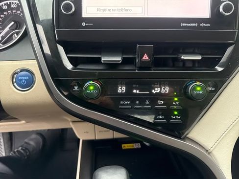 Used 2023 Toyota Camry XLE image 15