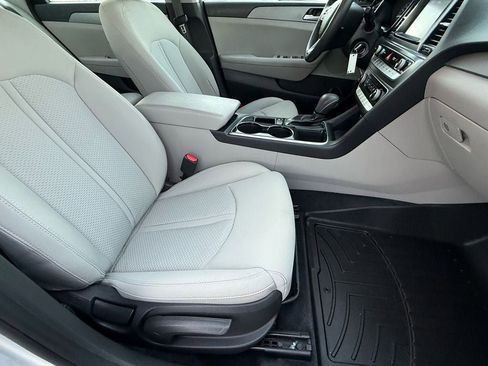 Used 2019 Hyundai Sonata SE image 10