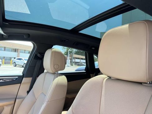 Used 2022 Porsche Macan AWD/4WD image 20