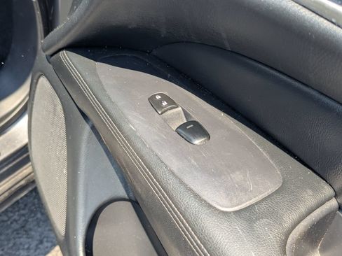 Used 2019 Nissan Pathfinder S FWD image 34