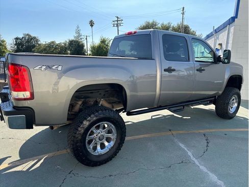 Used 2013 GMC Sierra 2500 SLE w/ SLE Preferred Package image 9