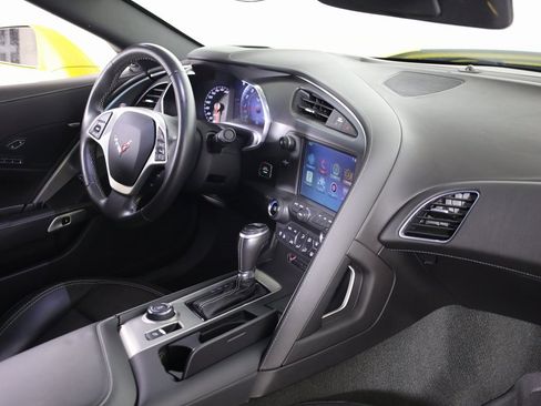 Used 2015 Chevrolet Corvette Stingray Coupe w/ 2LT Preferred Equipment Group image 28