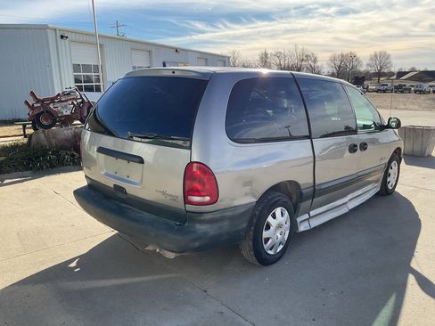 Used 1997 Plymouth Grand Voyager SE image 9