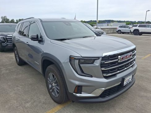 Used 2026 GMC Acadia Elevation AWD/4WD image 2