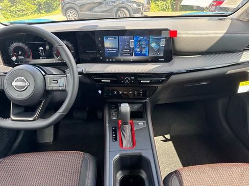 New 2026 Nissan Kicks SR FWD image 19