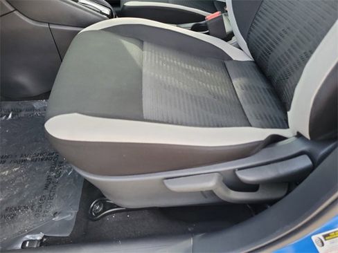 Used 2020 Nissan Versa SV image 19