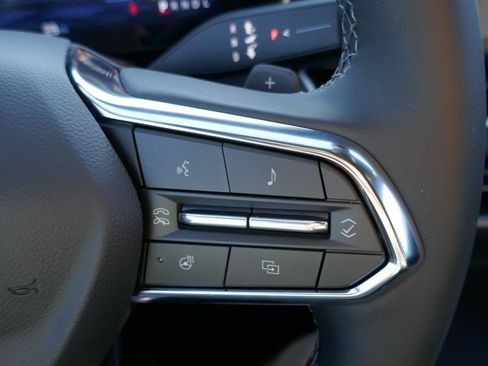 New 2026 Chevrolet Equinox LT FWD image 17