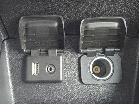 Used 2017 Chevrolet Cruze LT image 5