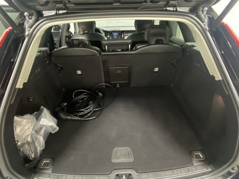 Used 2024 Volvo XC60 T8 Core image 8