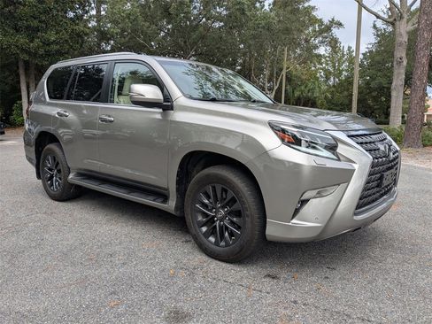 Used 2023 Lexus GX 460 Premium image 2