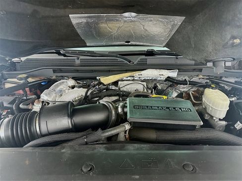 Used 2018 GMC Sierra 2500 Denali w/ Duramax Plus Package image 31