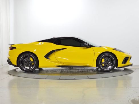 Used 2025 Chevrolet Corvette Stingray Preferred Conv w/ Stealth Interior Trim Package RWD image 12
