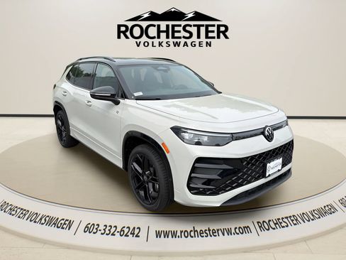 New 2026 Volkswagen Tiguan SE R-Line AWD/4WD image 8