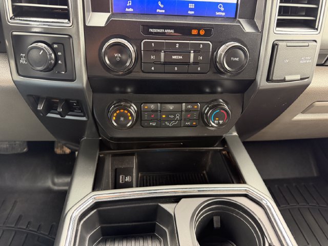 Used 2022 Ford F250 XLT w/ XLT Premium Package AWD/4WD image 15