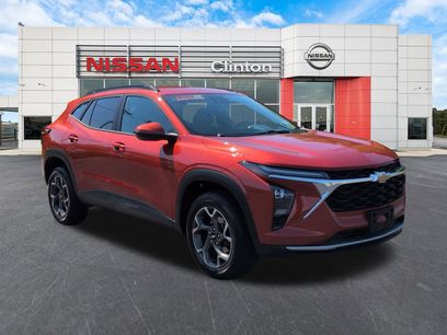 Used 2024 Chevrolet Trax LT w/ Driver Confidence Package