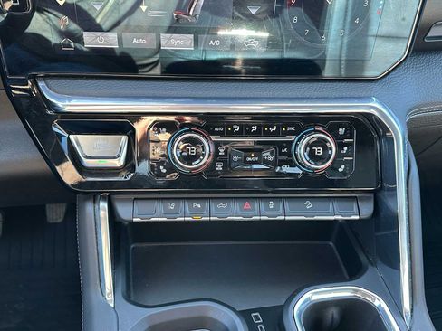Certified 2024 GMC Sierra 2500 Denali AWD/4WD image 27