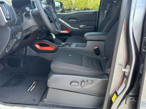 Certified 2025 Nissan Frontier PRO-4X w/ Pro Convenience Package image 10