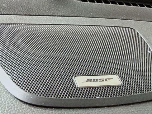 Used 2019 Nissan Rogue SL w/ Premium Package image 12