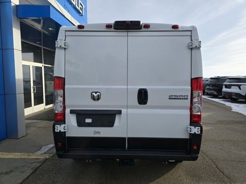 Used 2025 RAM ProMaster 2500 w/ Quick Order Package 22G SLT image 5