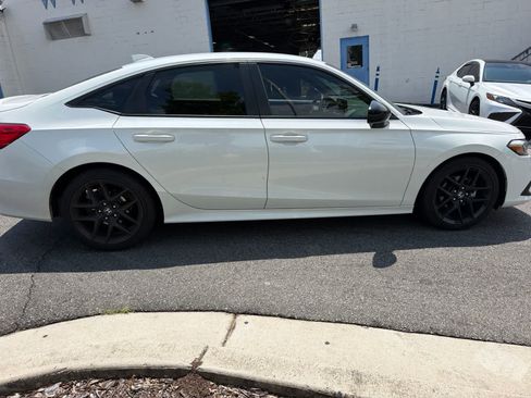 Used 2024 Honda Civic Sport image 12
