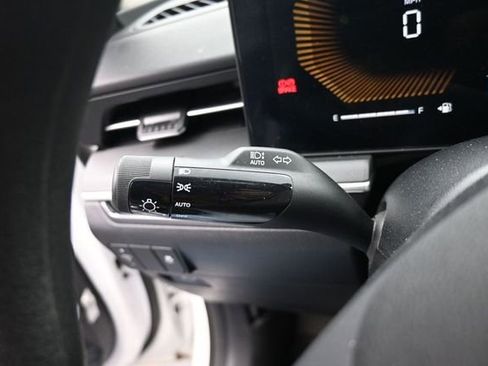 Used 2025 Kia K5 LXS FWD image 31