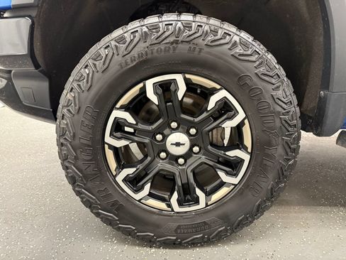 Used 2022 Chevrolet Silverado 1500 ZR2 w/ Technology Package AWD/4WD image 20
