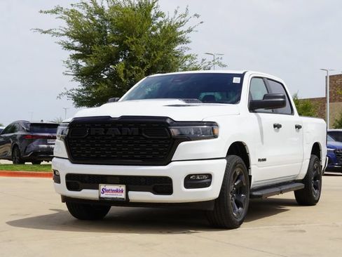 New 2026 RAM 1500 Express AWD/4WD image 3