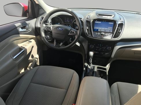Used 2017 Ford Escape SE w/ Equipment Group 201A FWD image 6