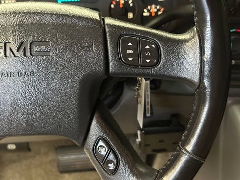 Used 2003 GMC Yukon XL SLT w/ 1SD Preferred Equipment Group AWD/4WD image 24