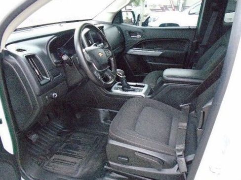 Used 2022 Chevrolet Colorado LT w/ Fleet Safety Package RWD image 5