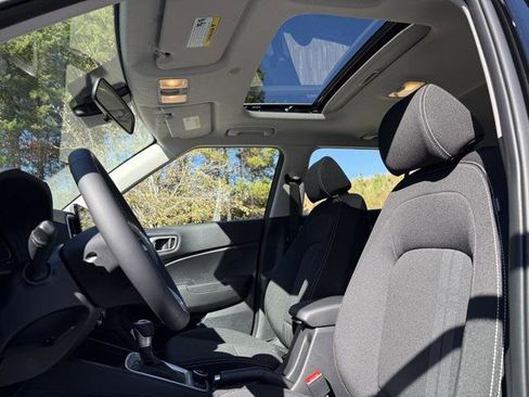 New 2026 Hyundai Venue SEL image 23