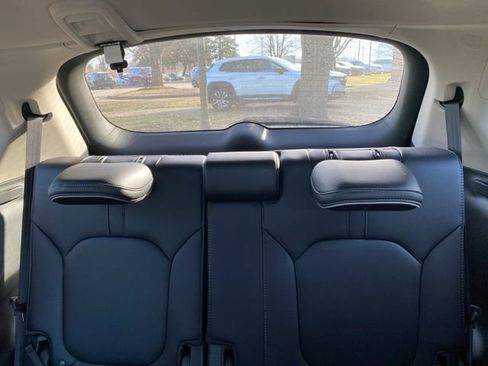 Certified 2024 Honda Pilot Elite image 18