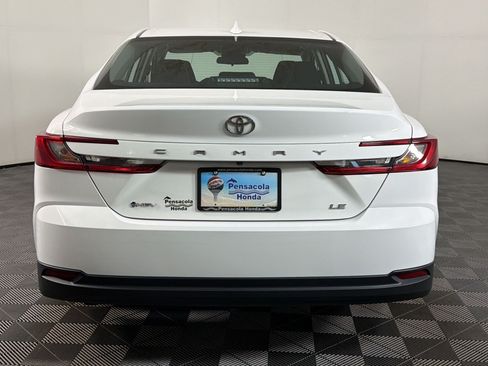 Used 2025 Toyota Camry LE FWD image 8