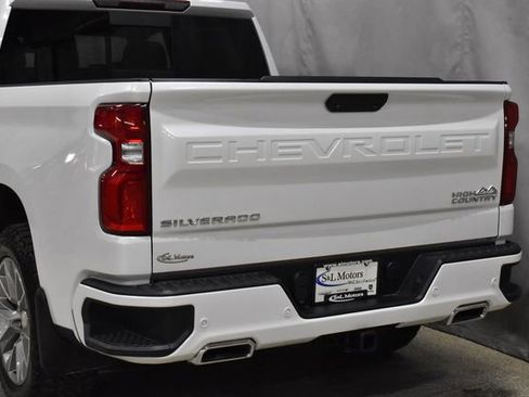 Used 2020 Chevrolet Silverado 1500 High Country w/ Safety Package II image 9