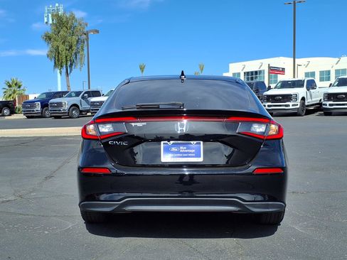 Used 2024 Honda Civic EX-L image 5