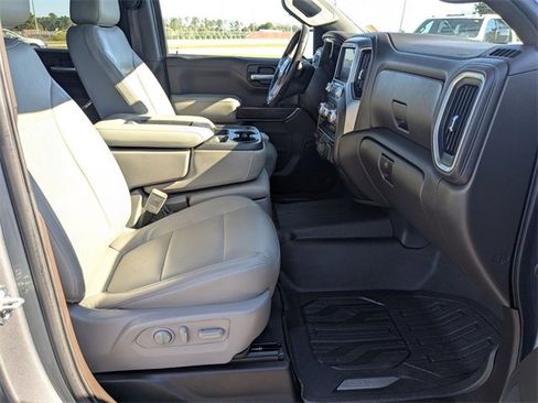 Used 2020 GMC Sierra 1500 SLT image 37