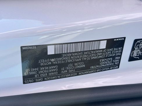 New 2026 Volvo XC90 B6 Ultra image 28