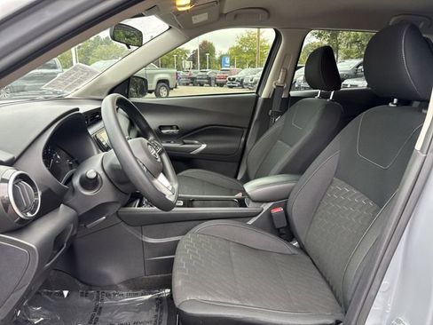 Used 2024 Nissan Kicks SV image 4