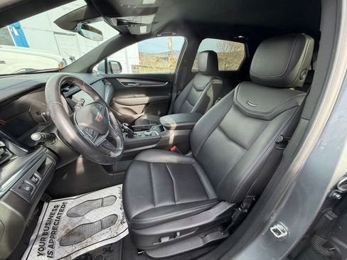 Used 2023 Cadillac XT5 Luxury image 9