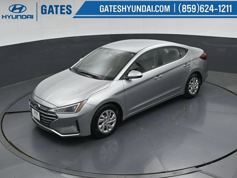 Used 2020 Hyundai Elantra SE FWD image 45
