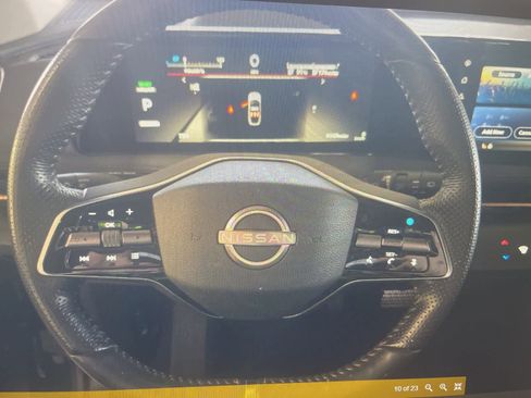 Used 2024 Nissan Ariya FWD image 9