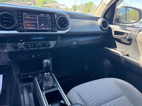 Used 2022 Toyota Tacoma SR5 AWD/4WD image 20