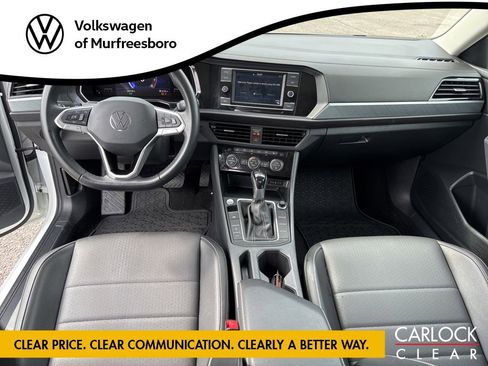 Certified 2023 Volkswagen Jetta SE w/ Panoramic Sunroof Package FWD image 28