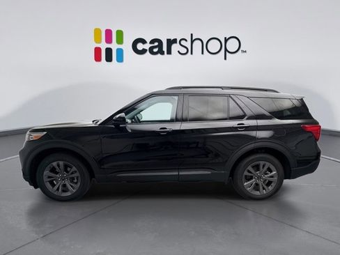 Used 2023 Ford Explorer XLT w/ Equipment Group 202A AWD/4WD image 2