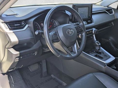 Used 2021 Toyota RAV4 XLE Premium FWD image 10