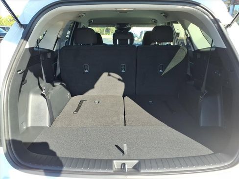 Used 2026 Kia Sorento LX FWD image 8